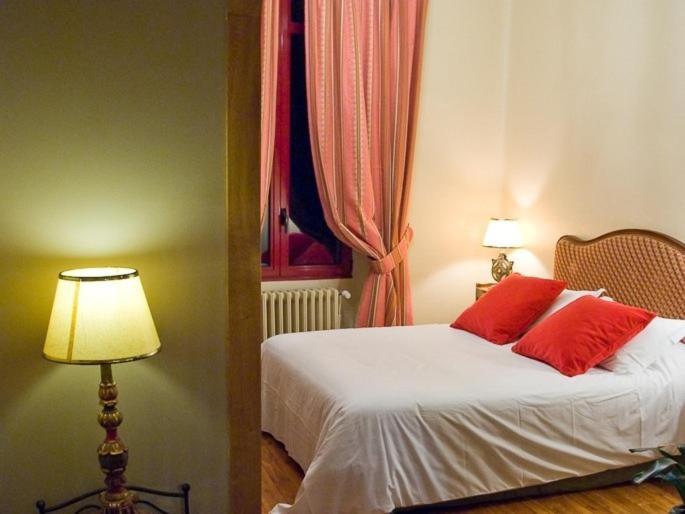 Вілла Manoir De La Malartrie Vezac  Номер фото